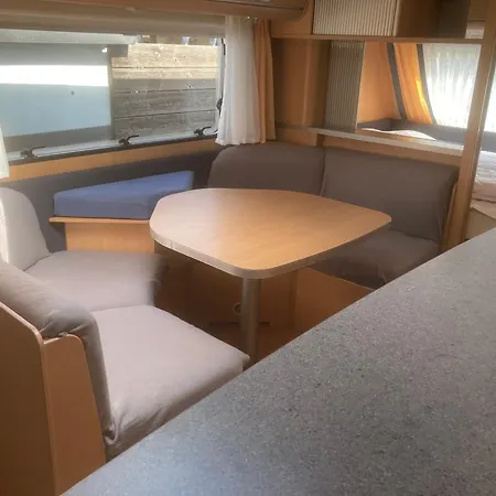 Mietwohnwagen S1 Am Flussufer Kemping *