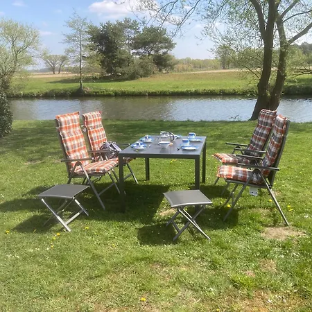 Mietwohnwagen S1 Am Flussufer Wienhausen