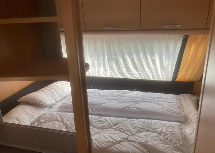 Mietwohnwagen S1 Am Flussufer