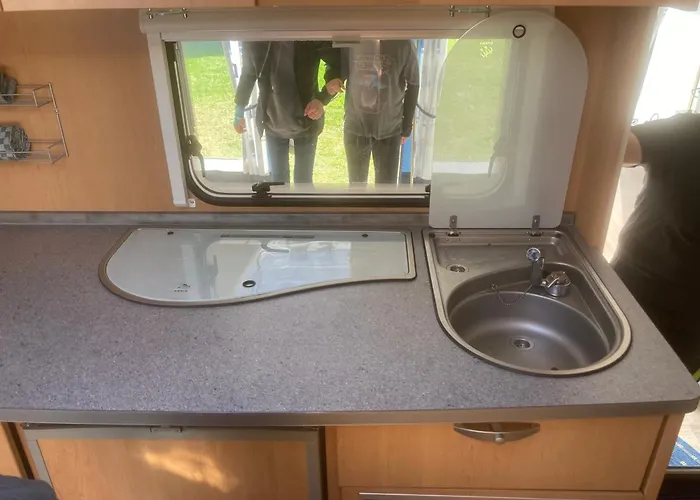 Mietwohnwagen S1 Am Flussufer