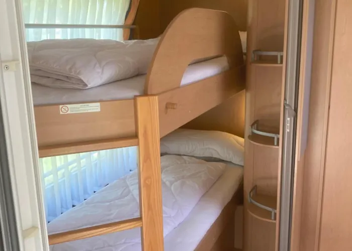 Mietwohnwagen S1 Am Flussufer Camping *